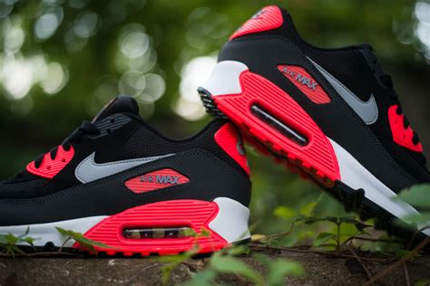 nike air max 90 classic 44 zwart rood|air max 90 shoes.